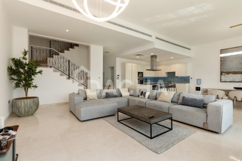 Palm Jumeirah、Dubai、UAE にあるヴィラ販売中 5ベッドルーム、310 m2、No723151 - 写真 6