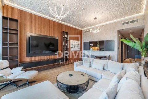Apartmen di Zabeel, Dubai, UAE 2 bilik tidur, 113.34 meter persegi № 767038 - foto 2
