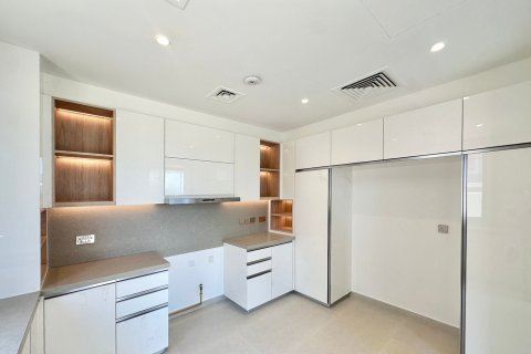Villa para arrendamento em Jebel Ali, Dubai, EAU 4 quartos, 638 m2 № 749898 - foto 5