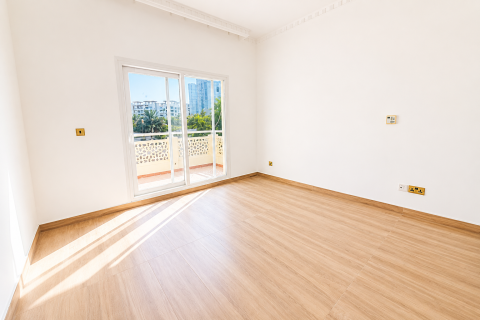 Vilë në Meadows, Dubai, Emiratet e Bashkuara Arabe 5 dhoma gjumi, 540.42 m2. № 749900 - Foto 10