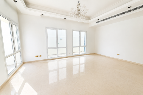 Vilë në Meadows, Dubai, Emiratet e Bashkuara Arabe 5 dhoma gjumi, 540.42 m2. № 749900 - Foto 6