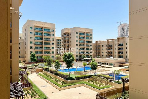 Korter asukohaga Greens, Dubai, AÜE: 1 magamistoaga, 76 m² Nr 625222