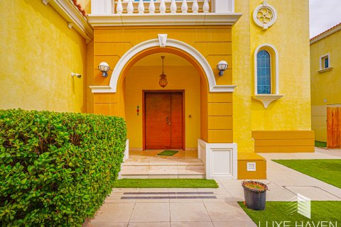 Villa itt: Jumeirah Park, Dubai, EAE, 3 hálószoba, 327.67 m², azonosító: 394491 - fénykép 2
