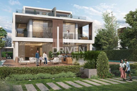 Villa in Dubai, UAE 5 bedrooms, 310.48 sq.m. № 762160