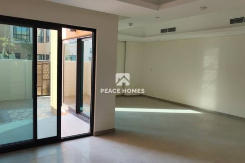 Rumah bandar di Al Rahmaniya, Sharjah, UAE 3 bilik tidur, 178 meter persegi № 404034