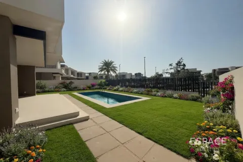 Villa til leie i Jebel Ali, Dubai, Emiratene 4 soverom, 376 kvm Nr. 738186 - Foto 14