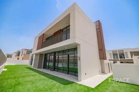 Villa i Al Furjan, Dubai, UAE 4 soveværelser, 462 kvm № 738218