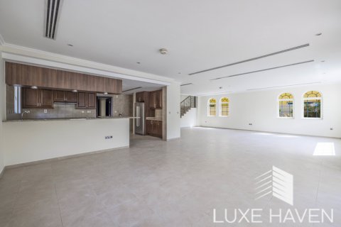 Vila u Jumeirah Park, Dubai, UAE 4 spavaćih soba, 402.73 m2 Br. 571372 - fotografija 4