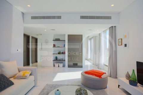 Vilë në Yas Island, Abu Dhabi, Emiratet e Bashkuara Arabe 4 dhoma gjumi, 435.2 m2. № 407652 - Foto 11
