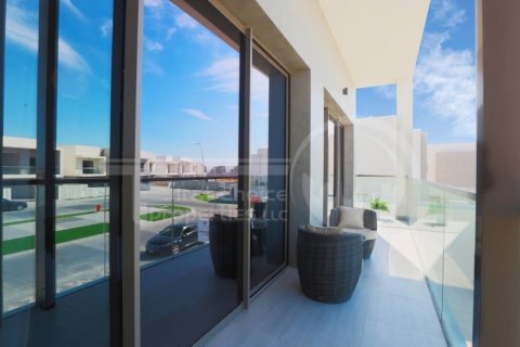 Vilë në Yas Island, Abu Dhabi, Emiratet e Bashkuara Arabe 4 dhoma gjumi, 435.2 m2. № 407652 - Foto 14