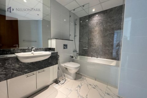 Huoneisto Business Bay, Dubai, Arabiemiraatit 3 makuuhuonetta, 185.8 m2 № 556421 - kuva 12