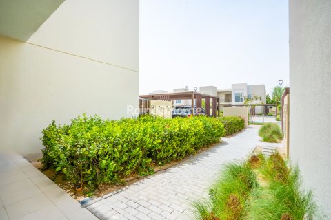 Vilă de vânzare în Dubai, EAU 3 dormitoare, 199 mp. №707598 - poză 3
