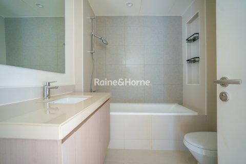 Vilă de vânzare în Dubai, EAU 3 dormitoare, 199 mp. №707598 - poză 14