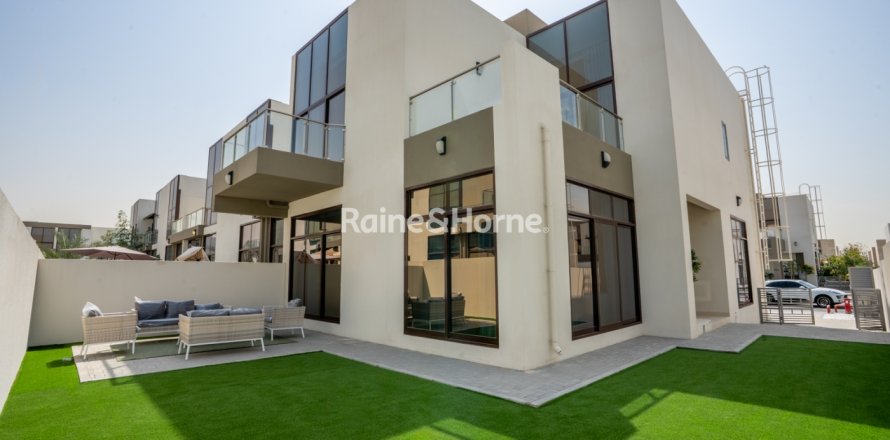Villa en Mohammed Bin Rashid City, Dubai, EAU 4 dormitorios, 288 m² № 707600