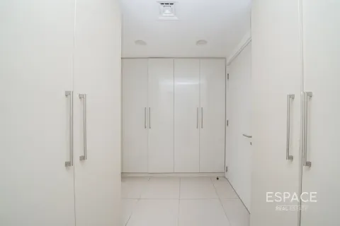 Dubai Hills Estate, UAE의 임대용 빌라 침실 4개, 224제곱미터 번호 738388 - 사진 14