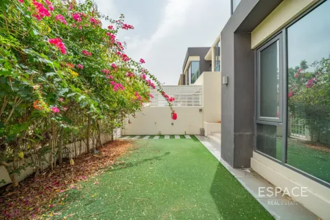 Dubai Hills Estate, UAE의 임대용 빌라 침실 4개, 224제곱미터 번호 738388 - 사진 19
