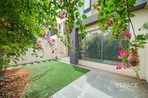 Dubai Hills Estate, UAE의 임대용 빌라 침실 4개, 224제곱미터 번호 738388 - 사진 18