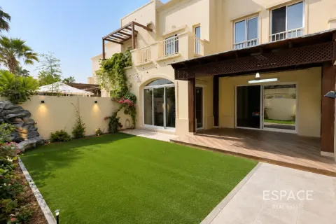 Βίλα σε The Springs, Dubai, ΗΑΕ 3 υπνοδωμάτια, 289 τ.μ. Αρ. 738387