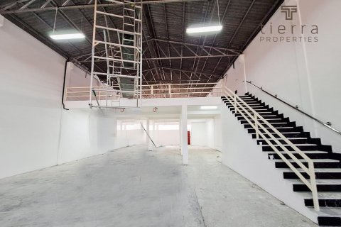 Propriedade comercial para arrendamento em Dubai, EAU 780.6 m2 № 569298 - foto 6