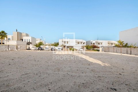Pământ de vânzare în Umm Suqeim, Dubai, EAU 1117.62 mp.  №767200 - poză 6