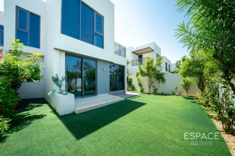 Villa i Dubai Hills Estate, Dubai, UAE 4 soveværelser, 231 kvm № 738357