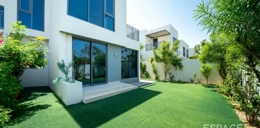 Villa sa Dubai Hills Estate, UAE 4 silid-tulugan, 231 sq.m. № 738357