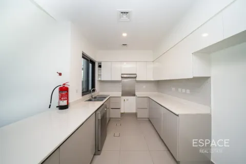 Villa sa Dubai Hills Estate, UAE 4 silid-tulugan, 231 sq.m. № 738357 - larawan 5