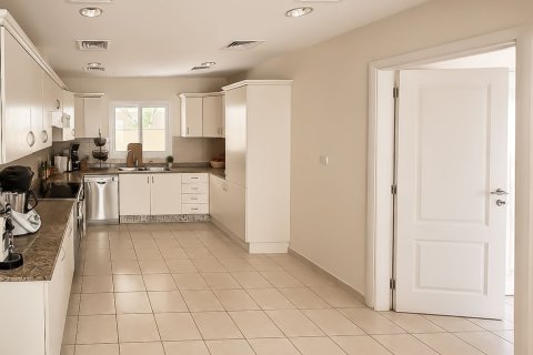 Villa sa Meadows, Dubai, UAE 3 silid-tulugan, 317.26 sq.m. № 750016 - larawan 9