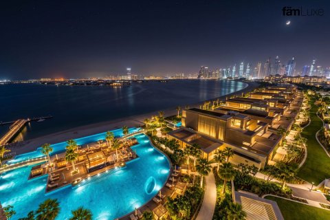 Apartment in Palm Jumeirah, Dubai, UAE 3 bedrooms, 315.4 sq.m. № 763806