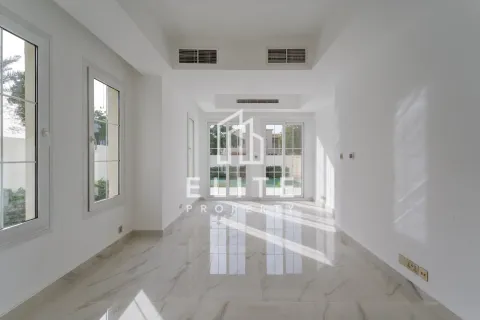 Villa en venta en The Springs, Dubai, EAU 3 dormitorios, 255 m2 № 754672 - foto 2
