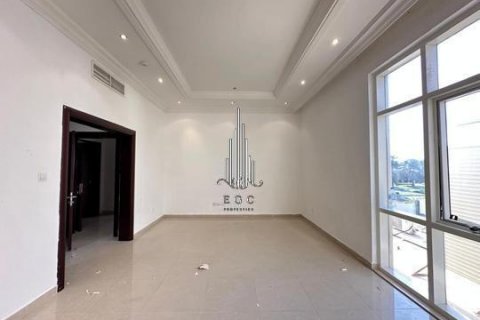 Villa para arrendamento em Al Bateen, Abu Dhabi, EAU 7 quartos, 557.4 m2 № 544451 - foto 6
