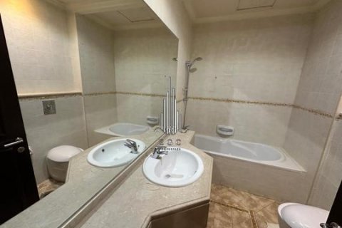 Villa para arrendamento em Al Bateen, Abu Dhabi, EAU 7 quartos, 557.4 m2 № 544451 - foto 22