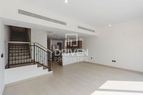 Casa urbana para arrendamento em Damac Lagoons, Dubai, EAU 4 quartos, 144 m2 № 768145 - foto 2