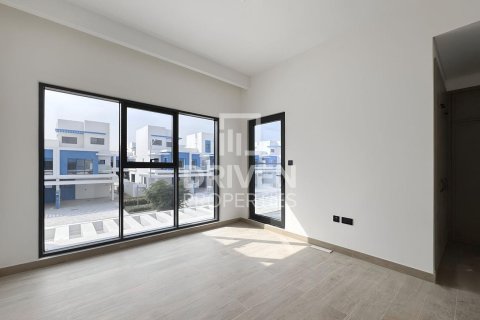 Townhouse in Damac Lagoons, Dubai, UAE 4 bedrooms, 144 sq.m. № 768144 - photo 11