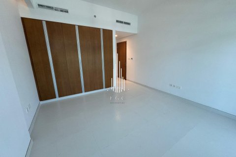 Duplex de închiriat în Al Raha Beach, Abu Dhabi, EAU 3 dormitoare, 296.5 mp.  №476968 - poză 15