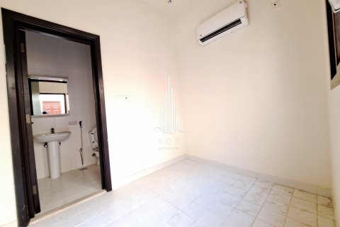 Villa in Sas Al Nakheel, Abu Dhabi, UAE 3 bedrooms, 208.6 sq.m. № 476966 - photo 16