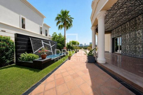 Vila v Emirates Hills, Dubai, SAE 1887.98 m² Č.: 759616 - fotografie 27