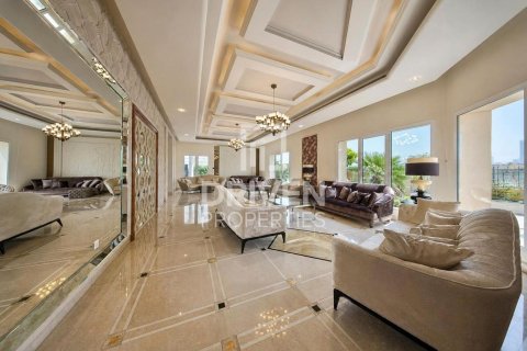 Villa à Emirates Hills, Dubai, EAU: 1887.98 m2 № 759616
