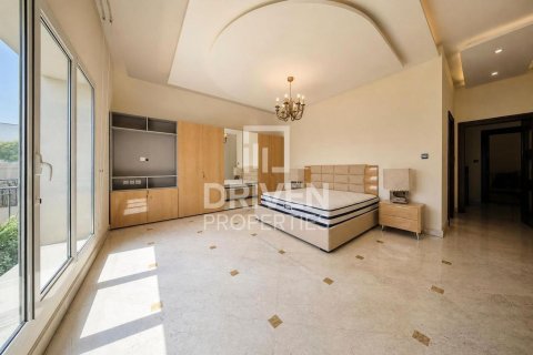 Vila v Emirates Hills, Dubai, SAE 1887.98 m² Č.: 759616 - fotografie 11