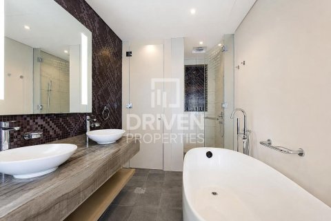 Apartemen di Business Bay, Dubai, UEA 3 kamar tidur, 162.02 m2 nomor 759617 - foto 22