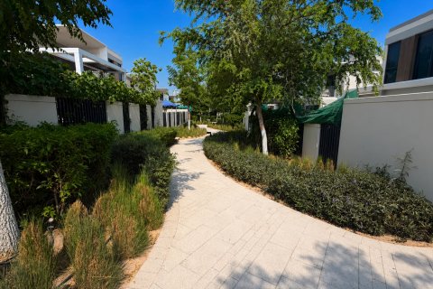 Villa til salg i Tilal Al Ghaf, Dubai, UAE 4 soveværelser, 464.24 kvm № 748445 - foto 2