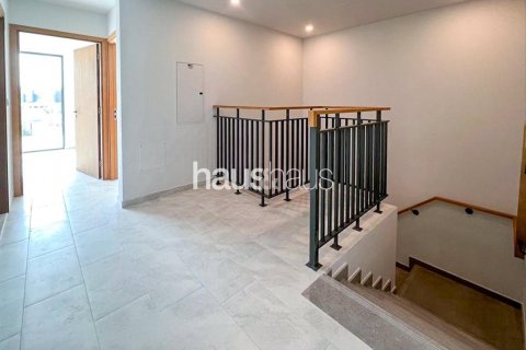 Villa para arrendamento em Dubai Land, Dubai, EAU 4 quartos, 230 m2 № 627061 - foto 7