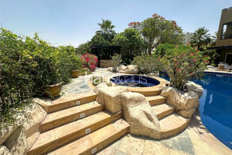 Villa itt: Arabian Ranches, Dubai, EAE, 6 hálószoba, 895 m², azonosító: 627062 - fénykép 2