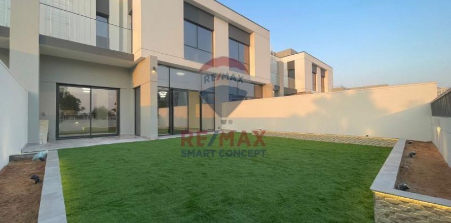 Villetta a schiera a Al Furjan, Dubai, EAU 3 camere da letto, 237.9 mq. № 571406
