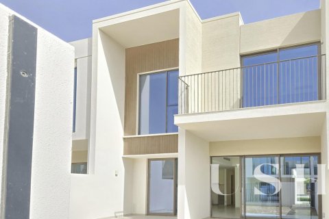 Adosado en The Valley, Dubai, EAU 3 dormitorios, 176 m² № 621053