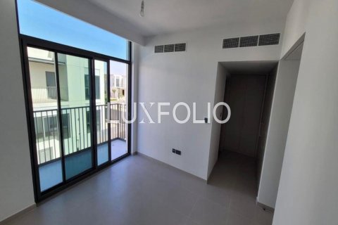 Adosado en Arabian Ranches 3, Dubai, EAU 3 dormitorios, 180 m² № 627505