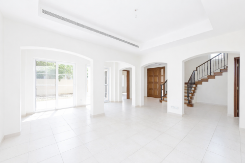 Villa i Arabian Ranches, Dubai, Emiratene 4 soverom, 704.58 kvm nr. 750549
