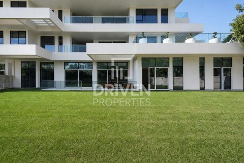Квартира в Аль-Барари, Дубай, ОАЭ 3 спальни, 851.83м2 № 758945