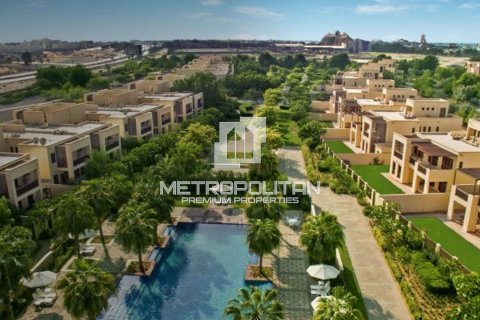 Kaupunkipientalo Mina Al Arab, Ras Al Khaimah, Arabiemiraatit 3 makuuhuonetta, 226 m2 № 422788 - kuva 10