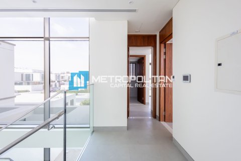 Townhouse de vânzare în Abu Dhabi, EAU 3 dormitoare, 320.2 mp.  №692765 - poză 8